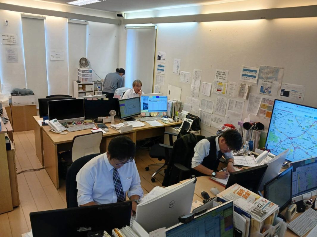 横浜のワンボックスタクシー・ハイヤー「ジュンタク」／TAXI-JUN（タクシージュン）